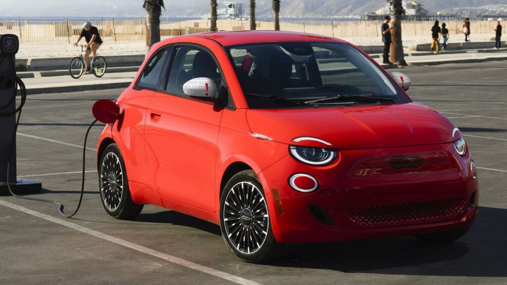 Fiat 500e- specs