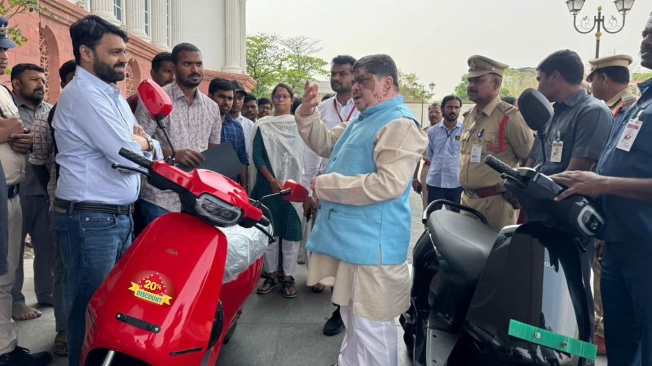 Telangana Employees Get Flat 20% EV Discount on Two and Four Wheelers With Zero Budget Impact