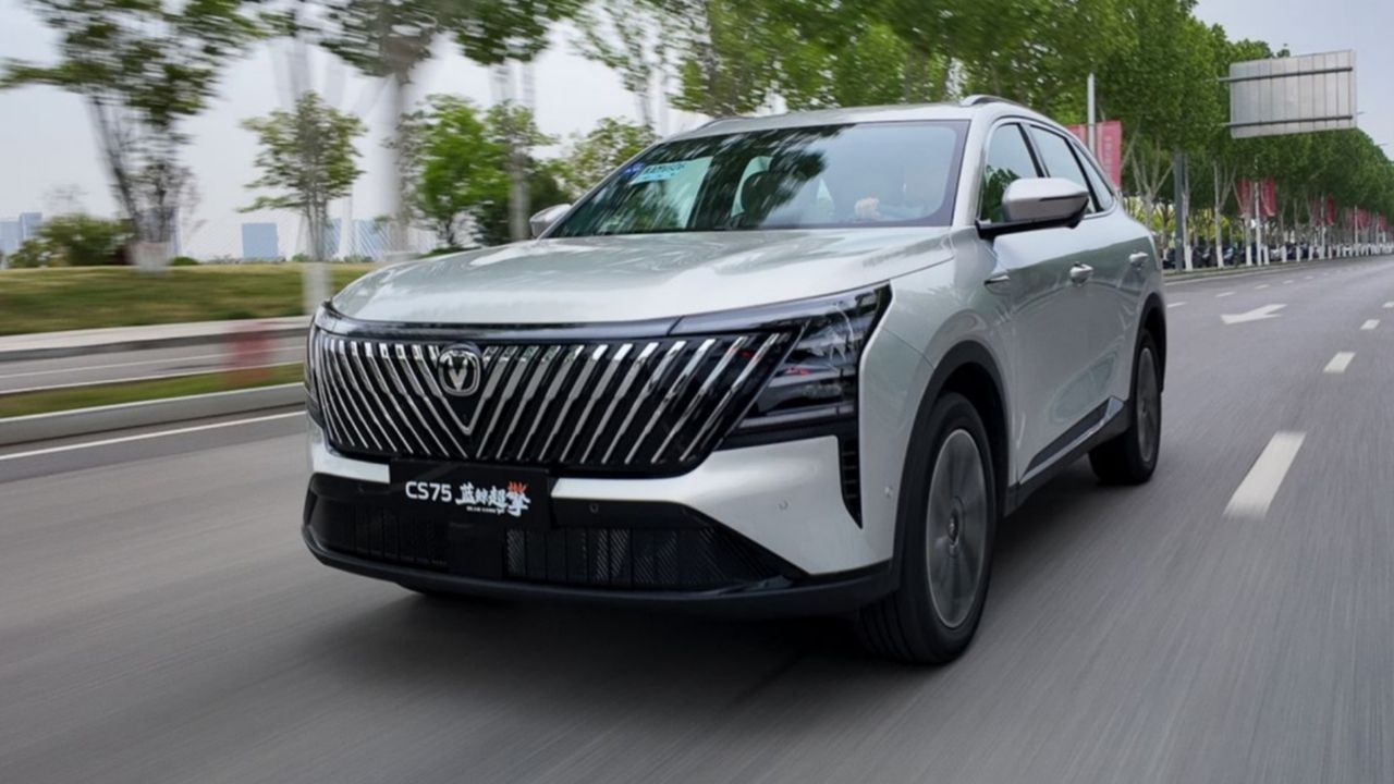 Changan CS75 Plus HEV