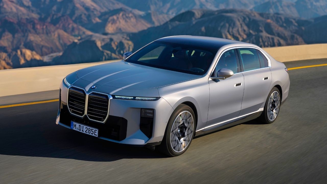 BMW Confirms September 11 Launch Date for the New i7 Facelift in India