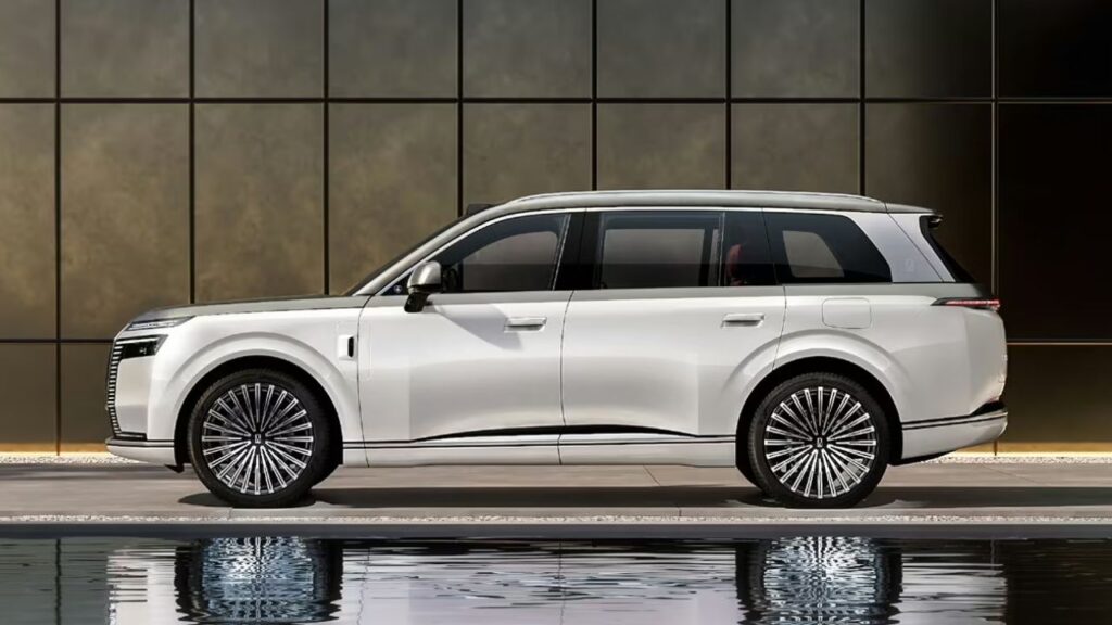 Avatr 9-series SUV sidelook