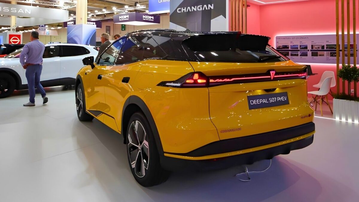Deepal S07 PHEV Europe Rear look
