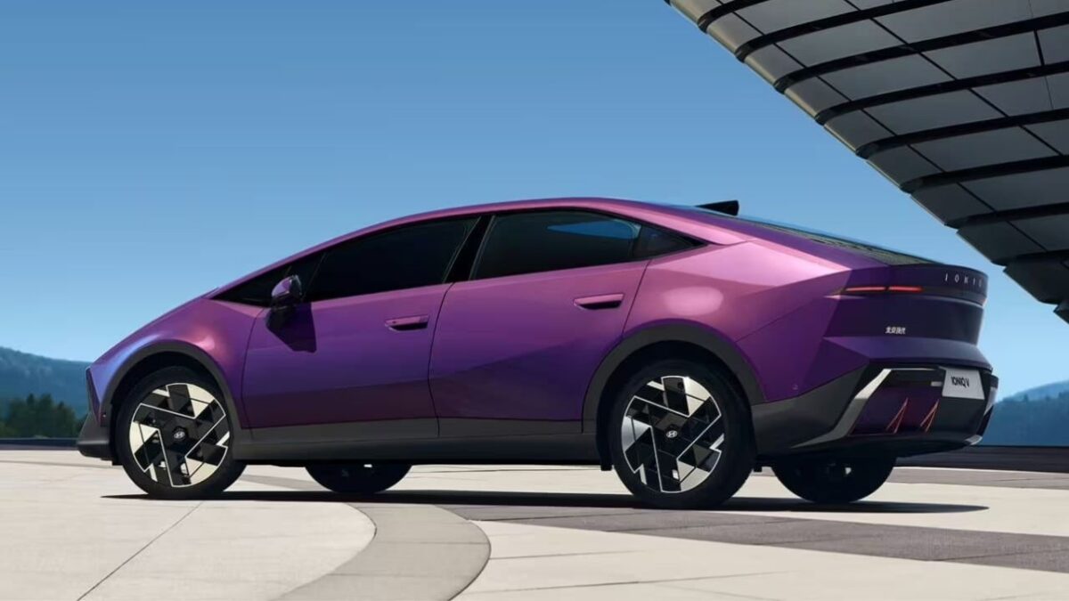 Hyundai Ioniq V Colour option