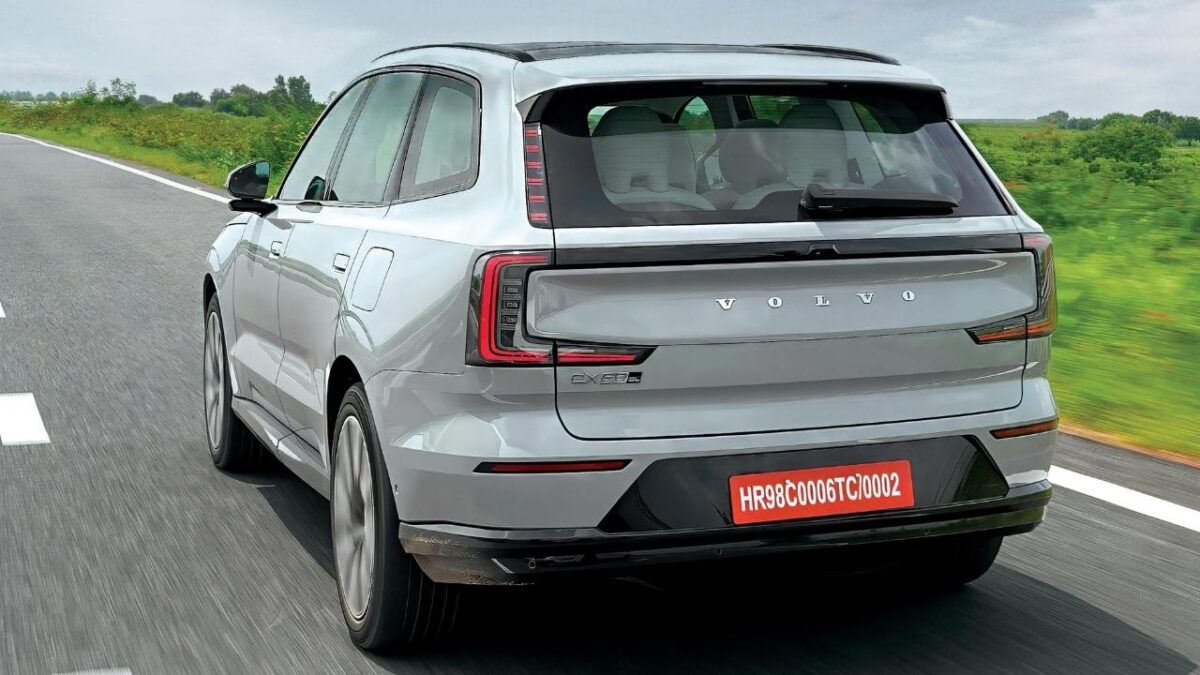 Volvo EX90 rear design